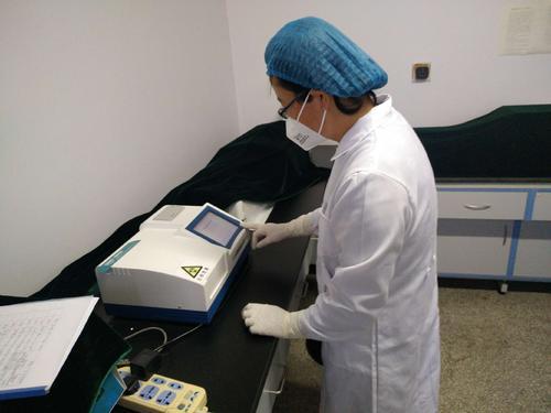 使用(yong)酶標分(fen)析(xi)儀檢(jian)測(ce)嬰兒奶粉(fen)中三聚氰(qing)胺的(de)案(an)例